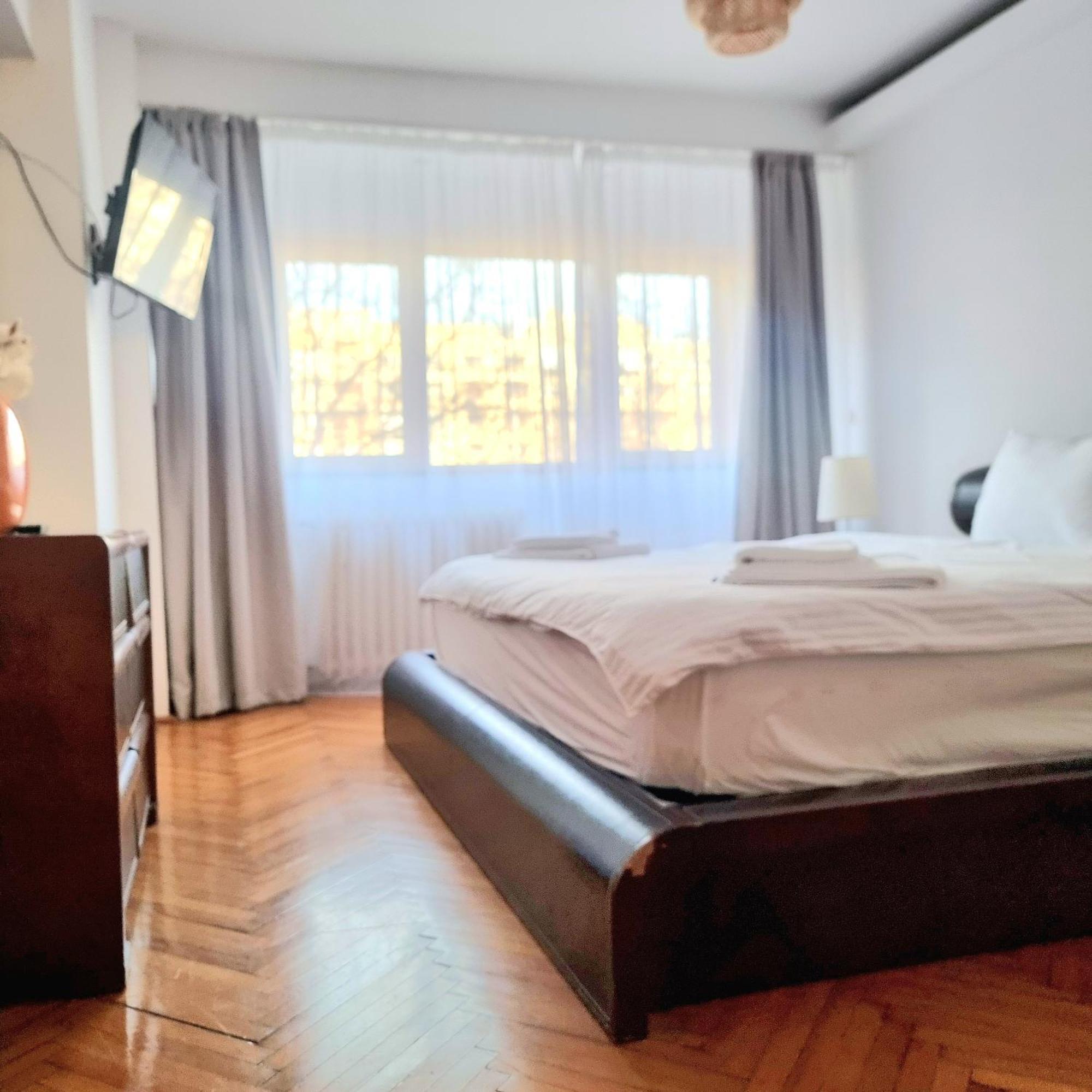 Tranquil Unirii Residence - Elegant & Spacious Living With Parking Steps From Parliament Bükreş Dış mekan fotoğraf