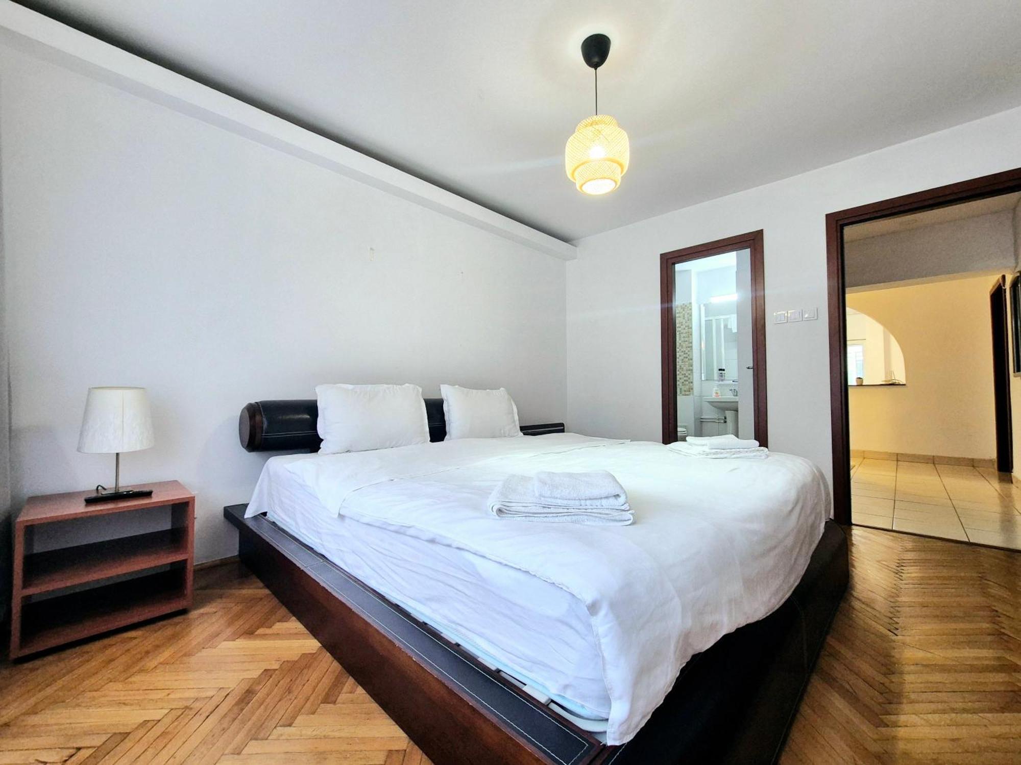 Tranquil Unirii Residence - Elegant & Spacious Living With Parking Steps From Parliament Bükreş Dış mekan fotoğraf