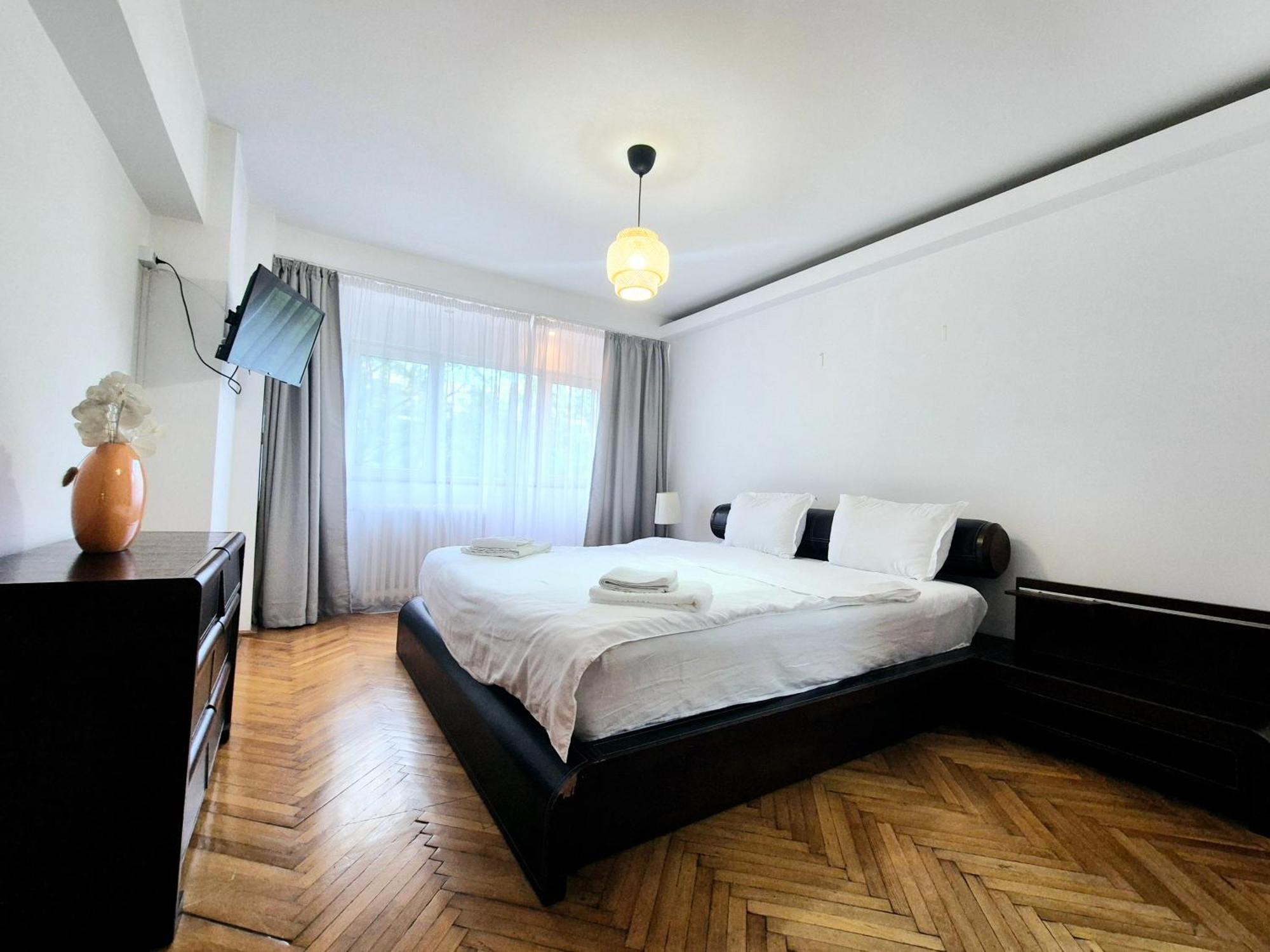 Tranquil Unirii Residence - Elegant & Spacious Living With Parking Steps From Parliament Bükreş Dış mekan fotoğraf